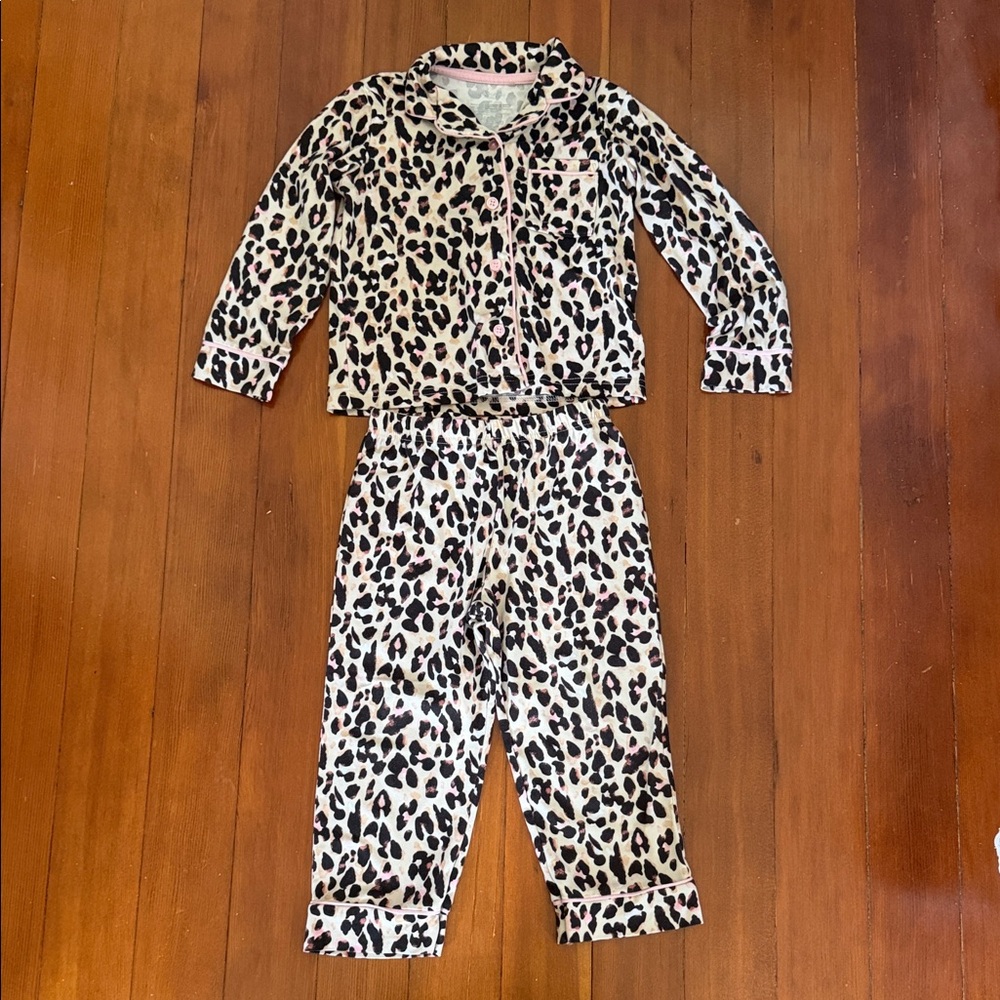 Tahari Kids Pajama Set in Black and White Animal Print